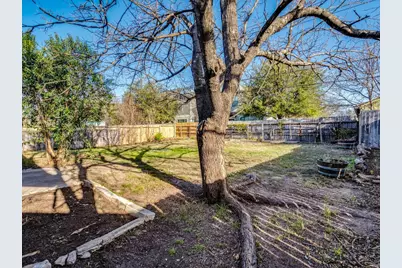 1600 Pine Knoll Drive, Austin, TX 78758 - Photo 22