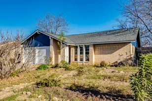 1600 Pine Knoll Dr, Austin, TX 78758 - Photo 4