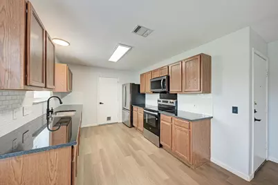 125 Holland Street, Hutto, TX 78634 - Photo 14
