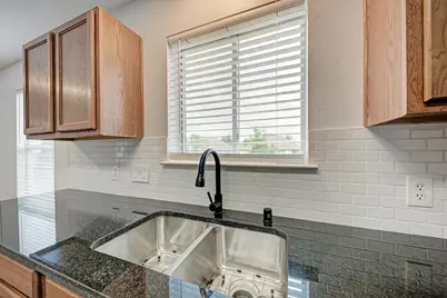 125 Holland Street, Hutto, TX 78634 - Photo 16