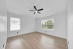 125 Holland St, Hutto, TX 78634 - Photo 22