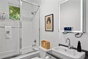 2016 Jesse E. Segovia St, Austin, TX 78702 - Photo 34