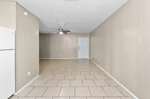 1611 Jones St, Taylor, TX 76574 - Photo 16