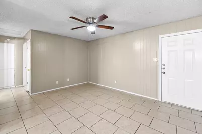 1611 Jones Street #5, Taylor, TX 76574 - Photo 6