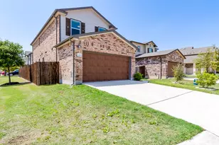 2007 Fretboard St, Round Rock, TX 78664 - Photo 2
