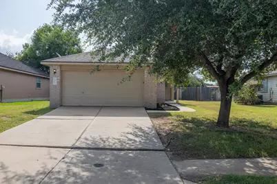 306 Quail Hollow Drive, Hutto, TX 78634 - Photo 2