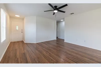 306 Quail Hollow Drive, Hutto, TX 78634 - Photo 6