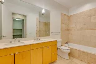 555 E 5th St, Austin, TX 78701 - Photo 18