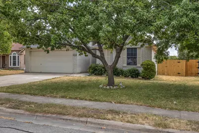216 Meadowside Drive, Hutto, TX 78634 - Photo 2