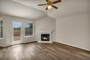 216 Meadowside Dr, Hutto, TX 78634 - Photo 20
