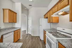 216 Meadowside Dr, Hutto, TX 78634 - Photo 26