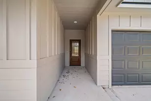 429 S Williamson St, Giddings, TX 78942 - Photo 4