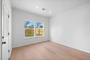 429 S Williamson St, Giddings, TX 78942 - Photo 22