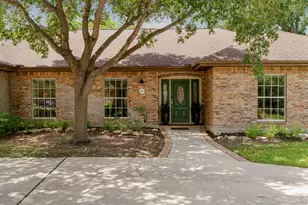 400 Hackberry St, Lockhart, TX 78644 - Photo 36