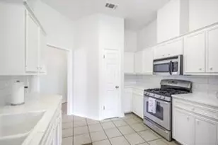 107 Susana Dr, Georgetown, TX 78628 - Photo 6