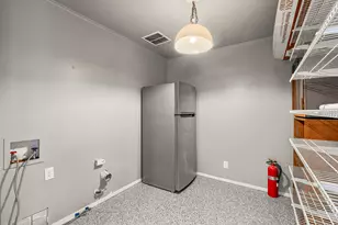 10603 Parkfield Dr, Austin, TX 78758 - Photo 22