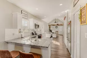 226 Spruce Ave, Luling, TX 78648 - Photo 10