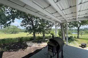 702 Paint Creek Rd, McDade, TX 78650 - Photo 8