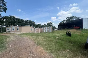 702 Paint Creek Rd, McDade, TX 78650 - Photo 12