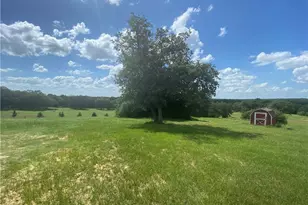 702 Paint Creek Rd, McDade, TX 78650 - Photo 34