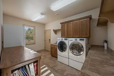 204 Overlook Court, Georgetown, TX 78628 - Photo 20