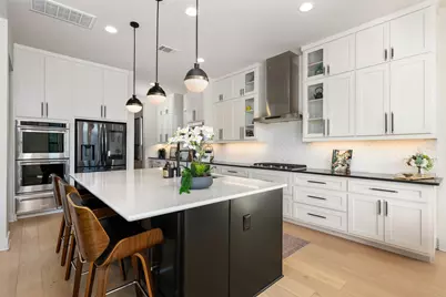 140 Baldovino Skyway, Lakeway, TX 78738 - Photo 10