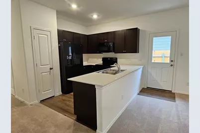 128 Dollars Drive, Jarrell, TX 76537 - Photo 10