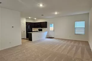 128 Dollars Dr, Jarrell, TX 76537 - Photo 4