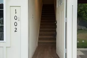 2002 W 2nd St, Taylor, TX 76574 - Photo 2