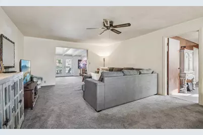 902 Turney Street, Smithville, TX 78957 - Photo 10