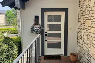 103 Island Dr, Horseshoe Bay, TX 78657 - Photo 2