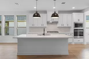 565 Wood Thrush Run, Kyle, TX 78640 - Photo 6