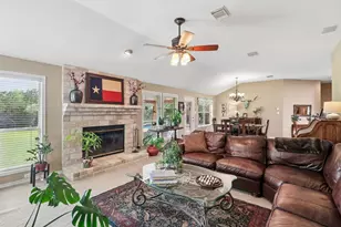 9212 Shady Meadow Dr, Boerne, TX 78006 - Photo 4
