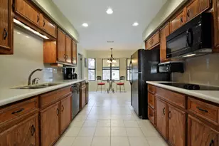 4313 E Cordoba Cir, Georgetown, TX 78628 - Photo 10