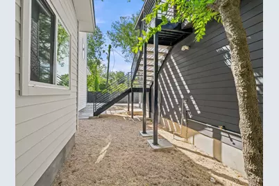 1106 S Meadows Drive SW #2, Austin, TX 78758 - Photo 18