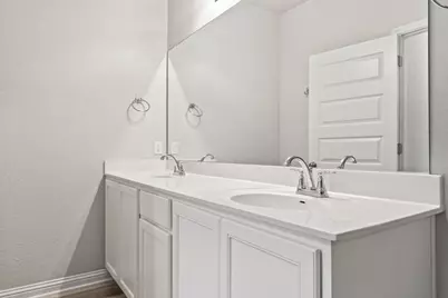 8105 Frida Bend, Austin, TX 78744 - Photo 10