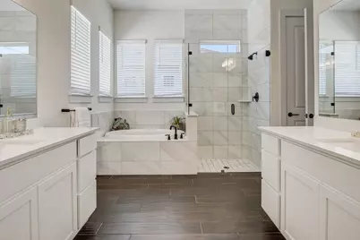 9208 Apogee Boulevard, Austin, TX 78744 - Photo 18