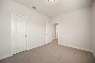 2500 Forest Creek Dr, Round Rock, TX 78664 - Photo 18