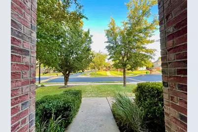906 Mesquite Hollow Place, Round Rock, TX 78665 - Photo 4