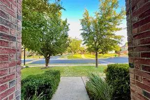 906 Mesquite Hollow Pl, Round Rock, TX 78665 - Photo 4