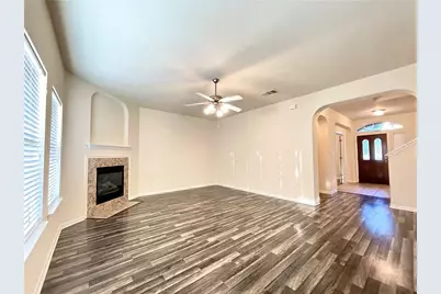906 Mesquite Hollow Place, Round Rock, TX 78665 - Photo 14