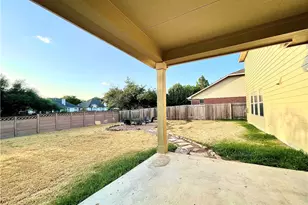 906 Mesquite Hollow Pl, Round Rock, TX 78665 - Photo 32