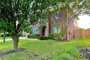 906 Mesquite Hollow Pl, Round Rock, TX 78665 - Photo 2