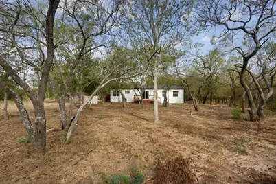 462 Texas Oak Drive, Cedar Creek, TX 78612 - Photo 2