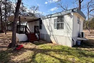 109 Seminole Dr, Smithville, TX 78957 - Photo 1