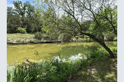 132 Quiet Oak Cove, Liberty Hill, TX 78642 - Photo 2