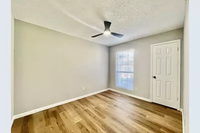 2001 Lisa Lane, San Marcos, TX 78666 - Photo 14