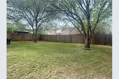 11104 Chatam Berry Lane, Austin, TX 78748 - Photo 32