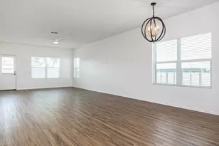 145 Blue Blaze Trl, Georgetown, TX 78628 - Photo 10