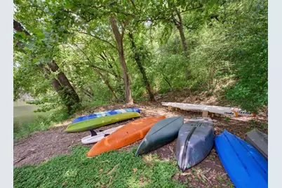 3 Hull Circle, Austin, TX 78746 - Photo 2